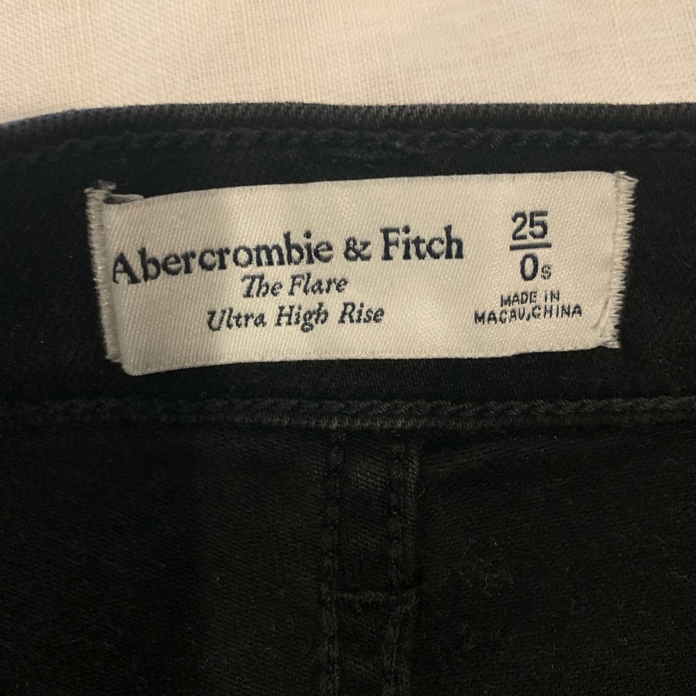 A&F Flare Ultra High Rise / 25S / Black